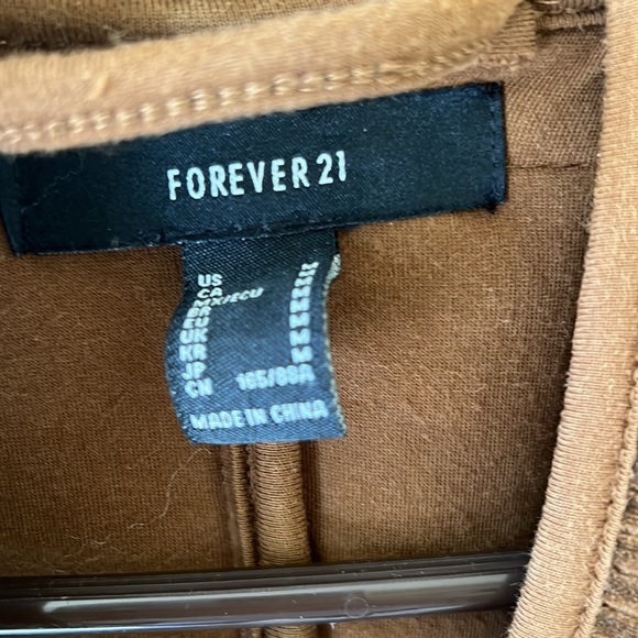 Forever 21 - Picture 3 of 4